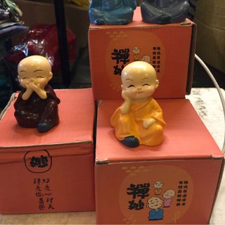 Bộ bốn chú tiểu