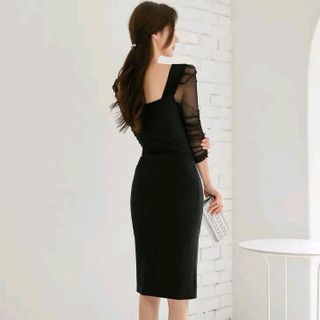 Đầm body tay voan