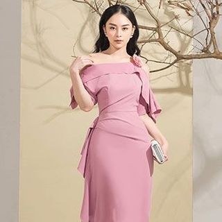 ĐẦM LAI NHỌN HỞ VAI ĐÍNH HOA HỒNG TRƯỚC NGỰC MS 2388