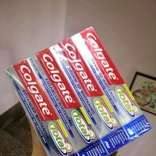 Kem đánh răng colgate