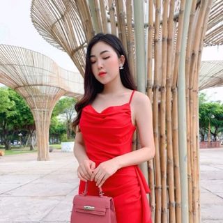 Đầm body thiết kế