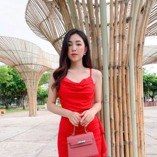 Đầm body thiết kế