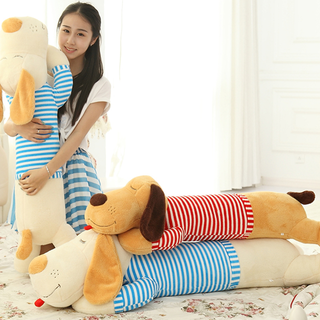 Gối ôm chó mặc áo kẻ sọc dài 70 và 90cm giá sỉ​ giá bán buôn