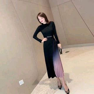 Đầm len dập ly