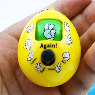 móc khóa quả oẳn tù tì