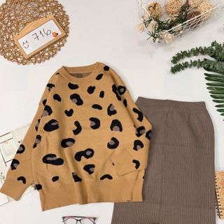 Set áo len hoạ tiết váy