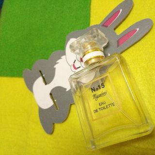 Nước hoa dung tích 50ml rất thơm giữ mùi 6 tiếng nhé