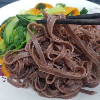 Phở gạo lứt đỏ sợi 2mm - gói 500gr - Phở gạo lứt khô