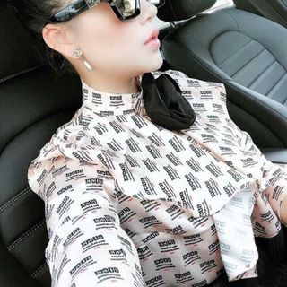 Kính mát hotmodel