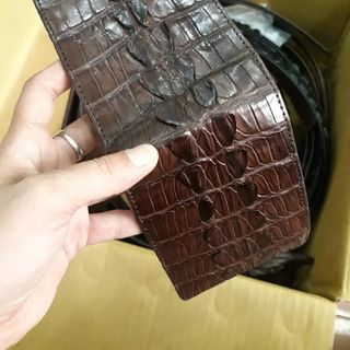 Ví nam da cá sấu giá rẻ