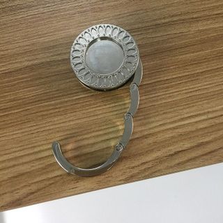 Móc Treo Túi Xách Thông Minh MẫuTròn Gập