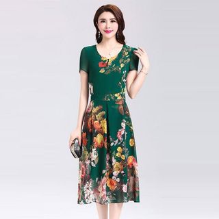 Đầm Hoa In Hình 3D Cổ Tròn Xòe Xếp Li Cao Cấp