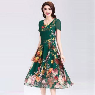 Đầm Hoa In Hình 3D Cổ Tròn Xòe Xếp Li Cao Cấp