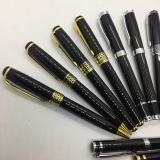 Bút Kim Loại Khắc Tên