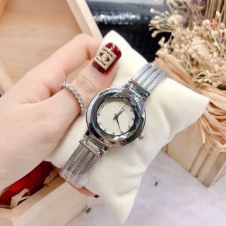 Dồng hồng lắc xi có 3 mầu như hình
