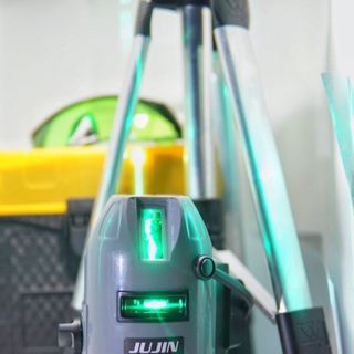 Laze 5 tia xanh jujin