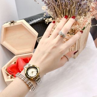 Đồng hồ modell