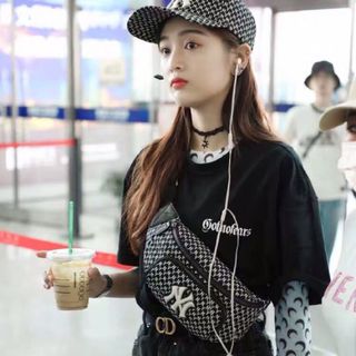 Túi đeo bao tử