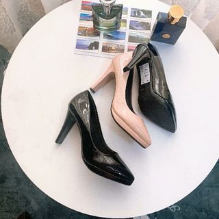Giày Bít đúp lót mút mềm và êm
