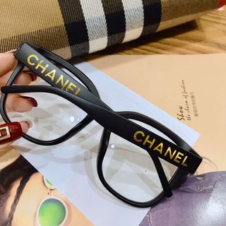 Gọng kính cn có mầu trong