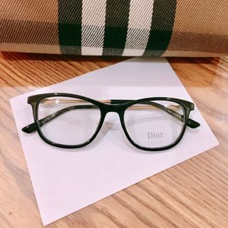 Gọng kính xoắn hai mầu