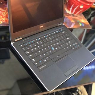 Dell Latitude E7440