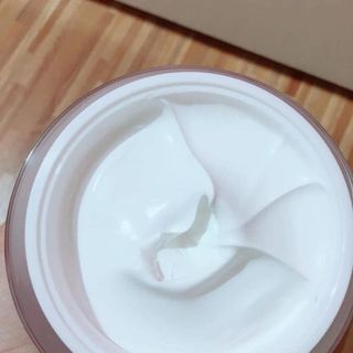 KEM DƯỠNG TRẮNG DA BODY BẠC S2B