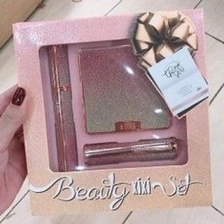 Set Son Môi Phấn Mắt XiXi
