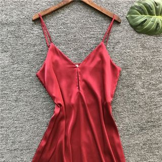 váy ngủ khoét ngực lụa quảng châu