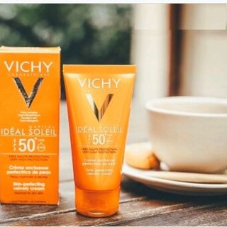 Chống nắng Vichy