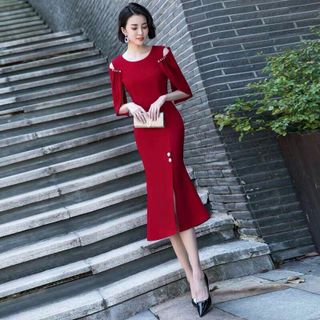 Đầm đính hạt