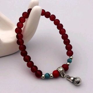 chuỗi đeo tay phong thủy hạt đỏ