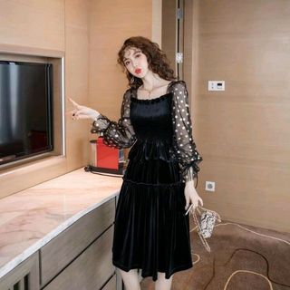Đầm nhung tiểu thư