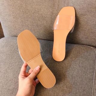 Dép quai mika cute trắng chân