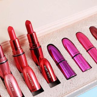 Son 12 cây đủ màu nguyên hộp 12 cây