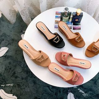 Dép đế xuồng sang chảnh
sỉ êm chân