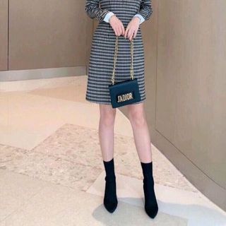 đầm thiết kế caro siêu sang