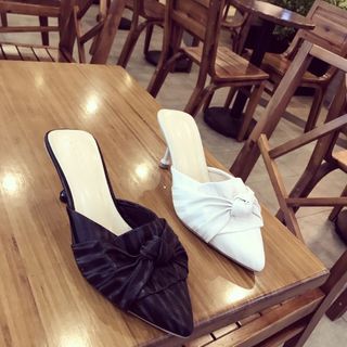 Dép cao gót dục no da