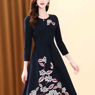 đầm thun thêu mẫu mới
