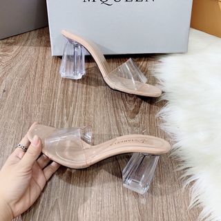 Dép quai ngang gót trang trong