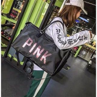 Tui du lịch pink
