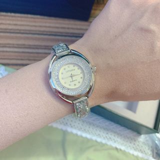 Đồng hồ lắc si diêu xinh