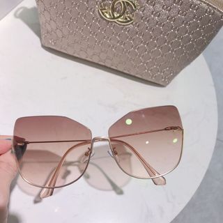 Kính mát mắt mèo model