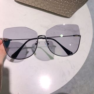 Kính mát mắt mèo model