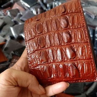 ví cá sấu thật E lên lô ví cá sâu thật 500c cho khách
Ai cần nhé
Sỉ 290k