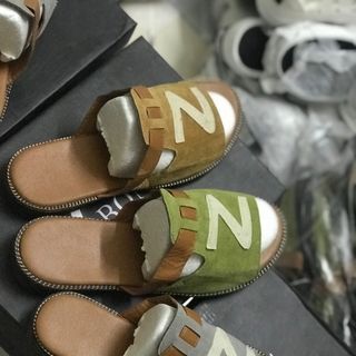 xả dép da lộn cao cấp