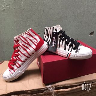 xả giày bata cao cổ giá siêu rẻ