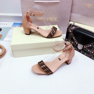 Giày sanda fendi