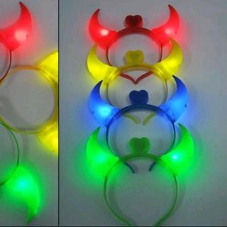 cài tóc thời trang đủ màu có đèn có sẵn pin