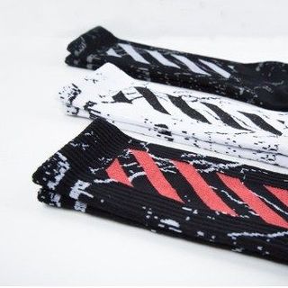 Tất cổ cao OFF WHITE và THRASHER